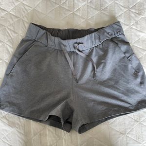 Lululemon On the Fly knit short